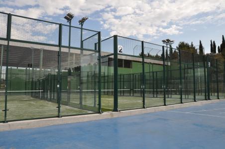Nous preus per l'accés a les pistes de pàdel del Poliesportiu -Imatge 1-