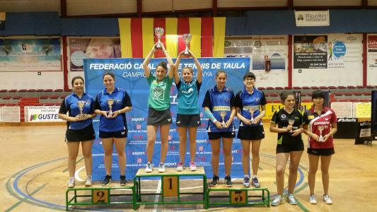 Uns 200 jugadors i 40 equips es donen cita a Ripollet en el Campionat català de Tennis Taula -Imatge 1-