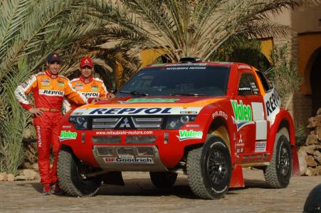 El ripolletenc Lucas Cruz participa al Dakar 2007 al costat de Nani Roma -Imatge 1-