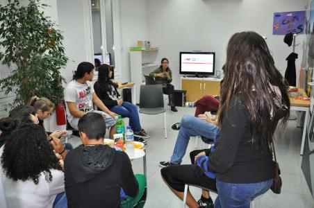 Se celebra la primera trobada presencial del Debat Jove -Imatge 1-