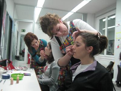 Éxit del taller de maquillatge del Casal de Joves -Imatge 1-