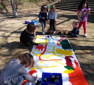 Més de 70 persones gaudeixen de la primera Jugatecambiental del Parc de Massot  -Imatge 1-
