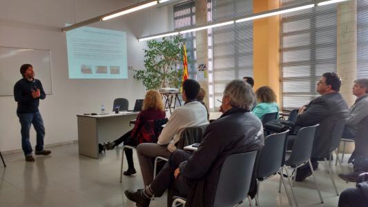 Quatre assessories de Ripollet participen en un nou taller del projecte ESStem Treballant -Imatge 1-