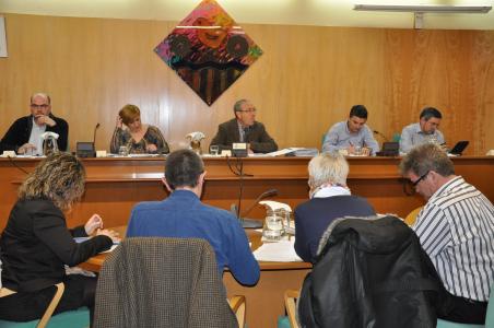 Ple del 27 de febrer<br>El Ple es posiciona contra l'augment de tarifes del transport públic -Imatge 1-