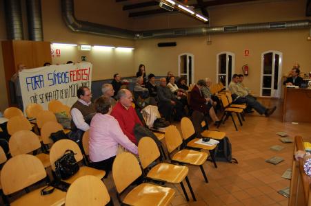 Les JERC tornen a denunciar la presència de símbols franquistes a Ripollet -Imatge 1-
