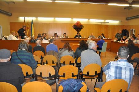 El Ple de febrer rebutja la reubicació de la benzinera al barri de Can Mas -Imatge 1-