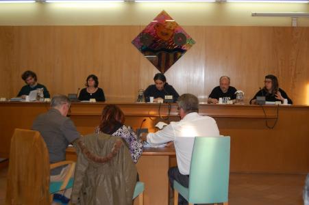 Vistiplau unànime al nou Pla Educatiu Local 2017-2018 i a l'aplicació de la targeta rosa -Imatge 1-