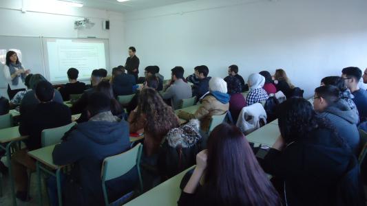 Prop de 50 joves assisteixen a la sessió informativa sobre els programes de Garantia Juvenil -Imatge 1-