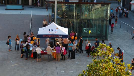 CIU inicia un programa d'apropament als barris de Ripollet -Imatge 1-