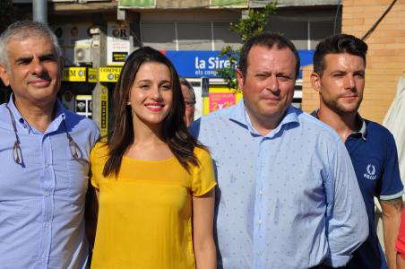 Inés Arrimadas, candidata de Ciutadans al Parlament, visita Ripollet -Imatge 1-