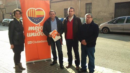 Ciutadans demana que se soterrin els contenidors d'escombraries -Imatge 1-
