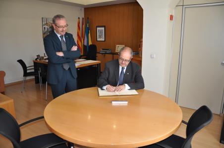 El Conseller Puig assisteix a la reunió de la Junta de Seguretat Local de Ripollet -Imatge 1-