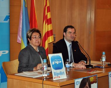 Autonòmiques 2010<br>La diputada del PP Dolors Montserrat presenta solucions per a la crisi -Imatge 1-