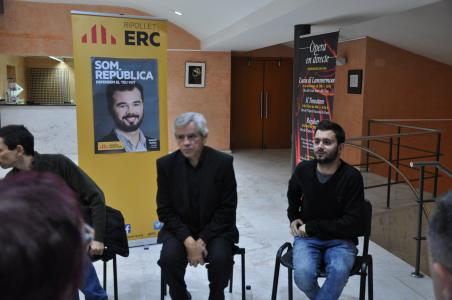 El president de Súmate, Eduardo Reyes, explica a Ripollet el seu suport a ERC per al 20D -Imatge 1-