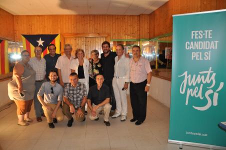 La candidatura de Junts pel Sí realitza un acte de precampanya a Ripollet -Imatge 1-