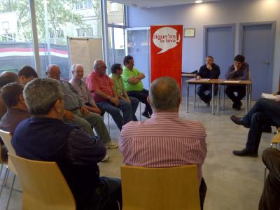 Municipals 2011<br>El PSC tanca el cicle de trobades del 'Digue'ns la teva' -Imatge 1-