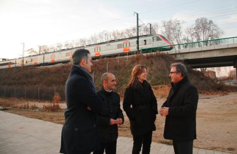El Parlament aprova una resolució perquè el tren arribi a Ripollet -Imatge 1-