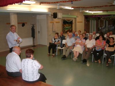 MUNICIPALS 2007: El PSC visita el Casal d'Avis amb les seves propostes electorals -Imatge 1-
