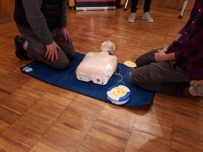 Una seixantena de treballadors municipals estan formats per atendre una aturada cardiorespiratòria -Imatge 1-