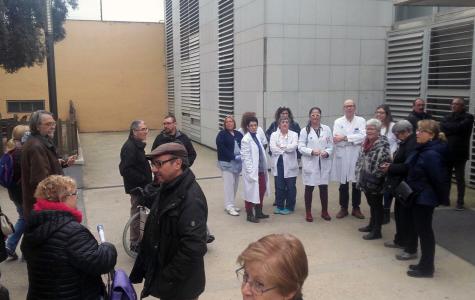 La Marea Blanca protesta a Ripollet contra el creixement de les llistes d'espera -Imatge 1-