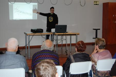 Celebrada una nova assemblea veïnal per debatre propostes de solucions per al carrer de Balmes -Imatge 1-