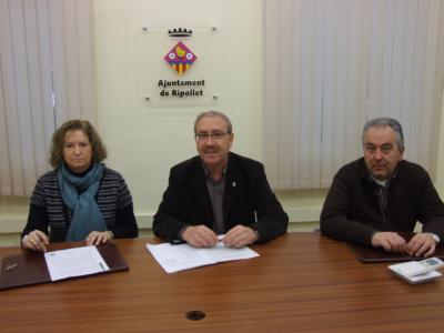 Signat el contracte per a la construcció del futur tanatori -Imatge 1-