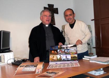 Acció Fotogràfica edita un calendari solidari de 2015 -Imatge 1-