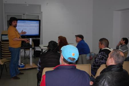 L'Asamblea Desemplead@s Ripollet ja camina de forma oficial -Imatge 1-