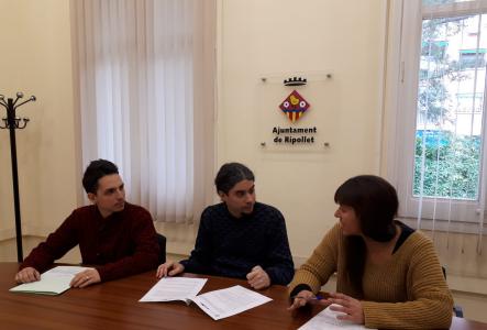 L'Ajuntament dóna suport a Animals Ripollet per protegir el benestar dels animals del municipi  -Imatge 1-