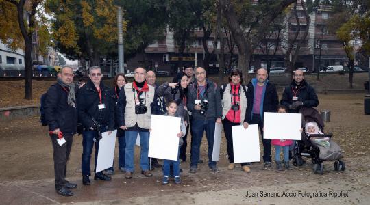 L'Ajuntament estrena la campanya #transformaRizal amb una activitat fotogràfica i una xocolatada -Imatge 1-