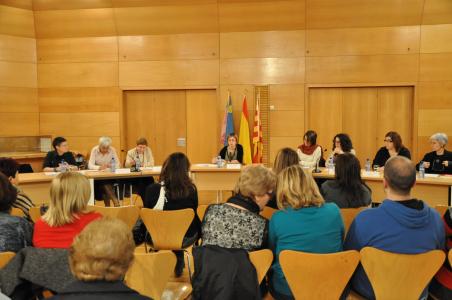 Set dones parlen sobre conciliació i la seva experiència personal en diversos àmbits professionals -Imatge 1-