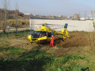 Un bomber fora de servei salva la vida d'un home que acabava de patir un infart -Imatge 1-