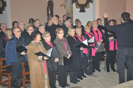 La Coral Veus del Vallès fa un concert en benefici de Càritas -Imatge 1-