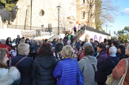 El Comitè de Dones celebra la inauguració del mural feminista -Imatge 1-