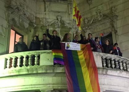 Manifest de l'equip de govern contra l'agressió homòfoba de Berga -Imatge 1-