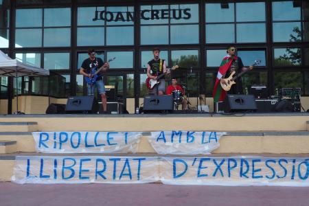 Clam local per la llibertat d'expressió -Imatge 1-