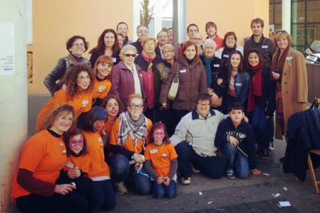 L'Associació contra el càncer de Ripollet recull més de 1.000 euros per a la Marató de TV3 -Imatge 1-