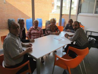 La junta del Casal d'Avis participa en un taller de gestió de conflictes -Imatge 1-