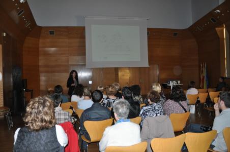 Tarda de màgia per commemorar el Dia Internacional de la Fibromiàlgia -Imatge 1-