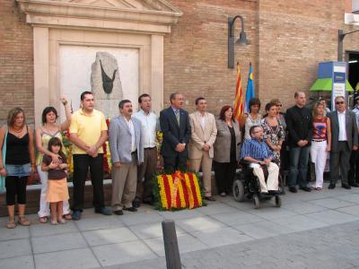 Participativa celebració de la Diada a la plaça de l'11 de setembre -Imatge 1-