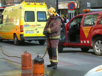 Incendi a la rambla de Sant Jordi, 93 de Ripollet -Imatge 1-