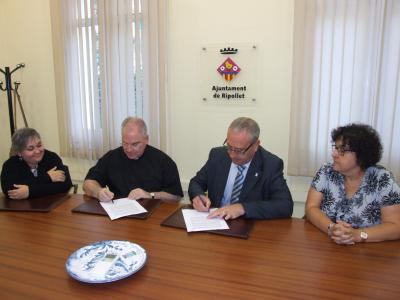 L'Ajuntament renova el conveni amb Càrites -Imatge 1-
