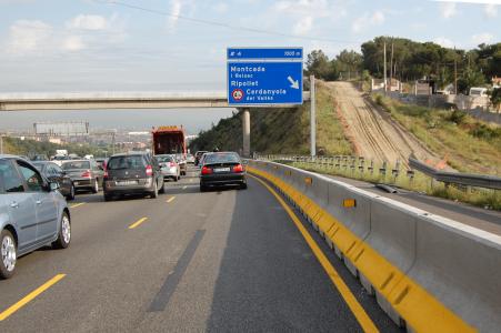 L'Ajuntament de Ripollet adapta les seves ordenances a la nova Llei sobre Trànsit -Imatge 1-