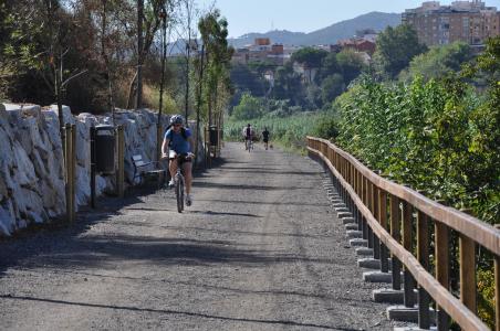 La Regidoria de Medi Ambient impulsa millores al carril bici  -Imatge 1-