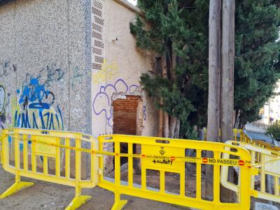Les pluges de desembre van causar danys estructurals al mur del Cementiri -Imatge 1-