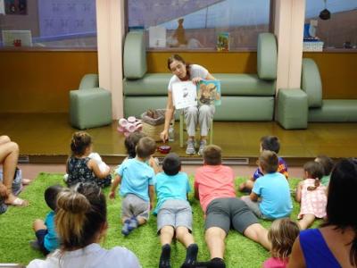 Hora del conte: "Contes gegants" -Imatge 1-