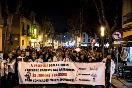 Treballadors i usuaris de Taulí denuncien el col·lapse d'urgències -Imatge 1-