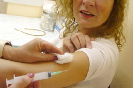 Ripollet iniciarà la vacunació massiva contra la grip el proper 15 d'octubre -Imatge 1-