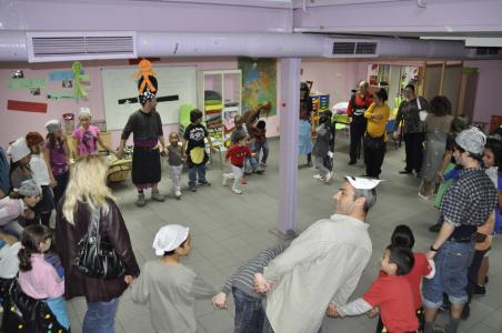 El Centre Obert La Placeta celebra la castanyada -Imatge 1-