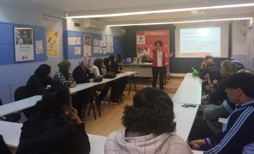 Creu Roja Cerdanyola-Ripollet-Montcada crea una Escola de Pares -Imatge 1-